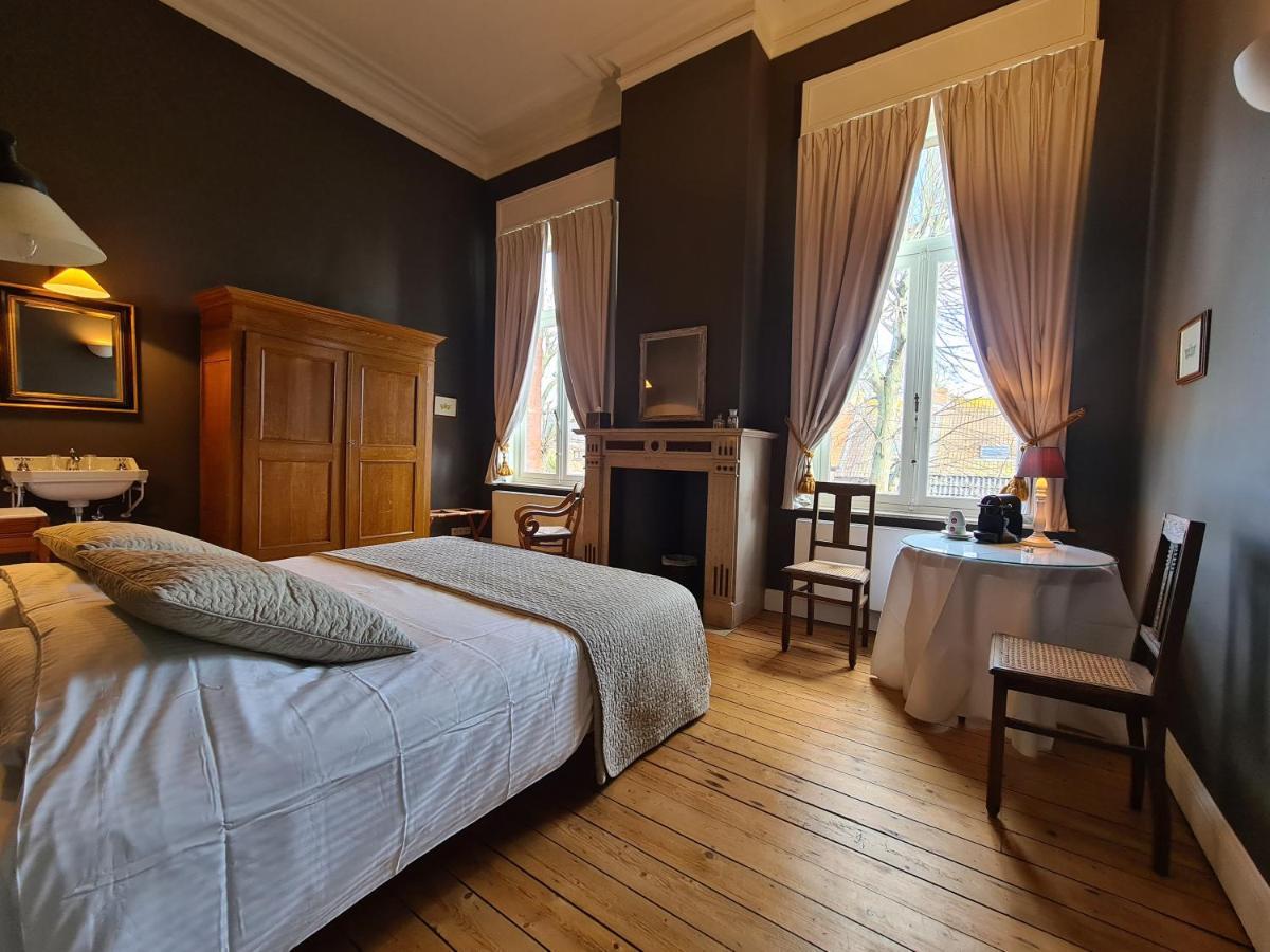 B&B 'T Kasteel & 'T Koetshuys Veurne Exterior photo